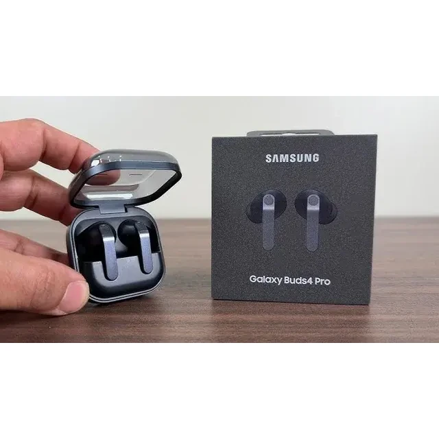 SAMSUNG GALAXY BUDS 4 PRO