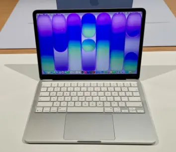MACBOOK NEO 512/8GB SILVER A3404